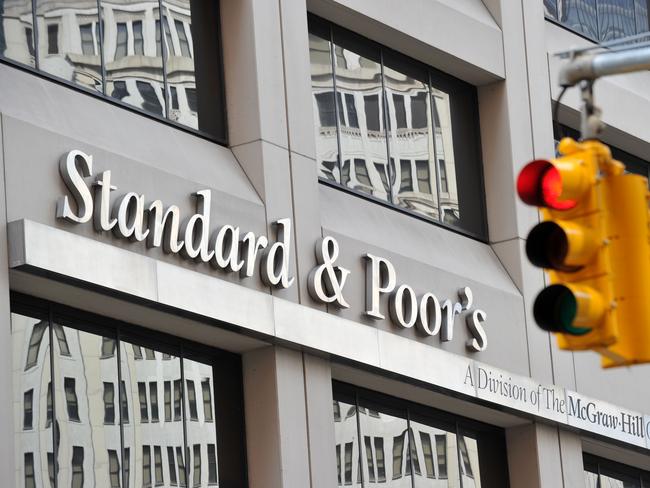 (FILES) - A picture taken on August 6, 2011 shows Standard & Poor's headquarters in the financial district of New York. Standard & Poor's has decided to downgrade France's top-notch credit rating but will spare Germany, Belgium, Luxembourg and the Netherlands, an EU government source told AFP on January 13, 2012. AFP PHOTO / Stan HONDA