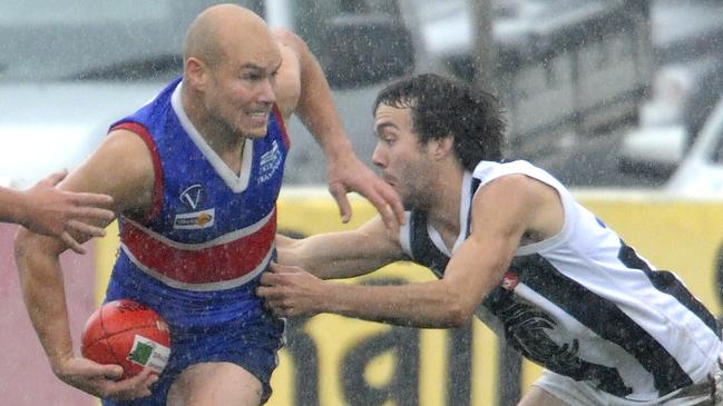 Luke Saunders in action for Gisborne.
