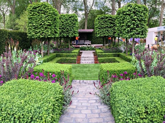 Charlie Albone’s sunken garden is designed as a respite to busy lives and is inspired by the geometric shapes of Federation Square.