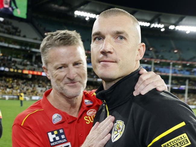 NCA. MELBOURNE, AUSTRALIA. August 24,   2024. AFL Round 24. Richmond vs Gold Coast Suns at the MCG.   Richmonds Dustin Martin  hugs old coach Damien Hardwick on the MCG during his lap of honour   . Pic: Michael Klein