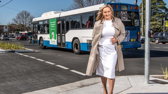 Coogee MP Marjorie O'Neill has slammed changes and cuts to bus routes in the Eastern Suburbs. Image: AAP/Monique Harmer