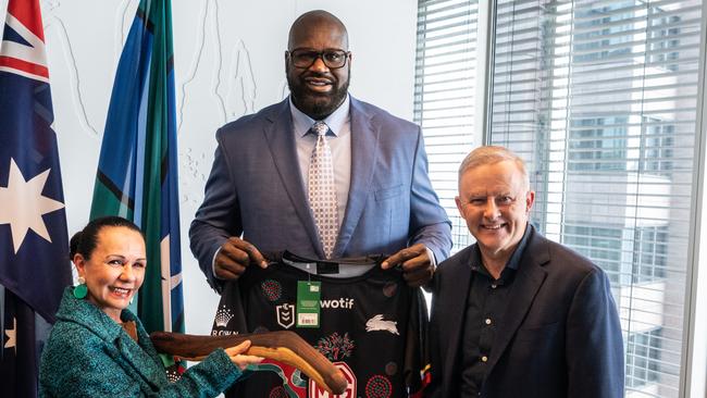 Australian Prime Minister Anthony Albanese, Indigenous Australians Minister Linda Burney and Shaquille O’Neal. Picture: Flavio Brancaleone/The Sydney Morning Herald