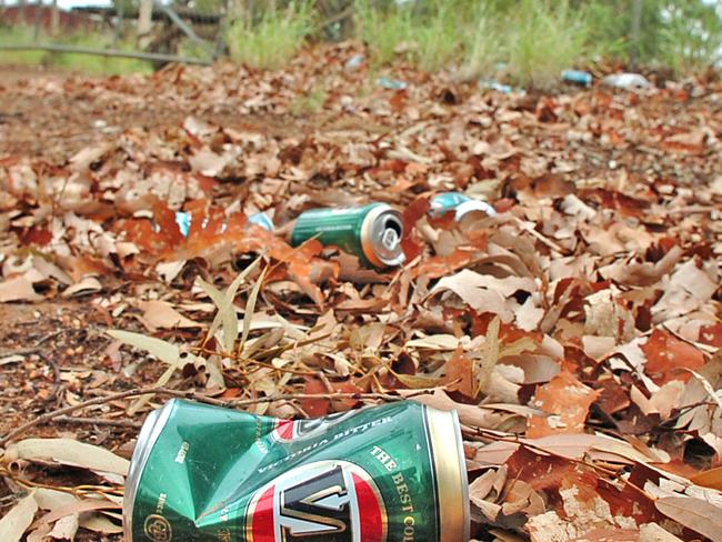 Despite local laws governing non alcohol in public areas and town camps, Alice Springs still faces an uphill battle trying to control the consumption of alcohol in many non drinking areas. Empty beer cans lay scattered in front of a No Grog Area sign at the Little Sisters Town Camp