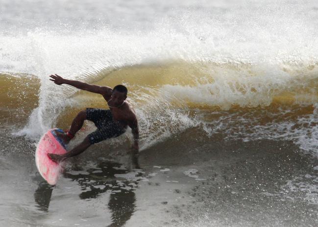 Alexandra Headland gets good lefts and rights for longboarders and shortbaorders alike. Picture: Nicholas Falconer