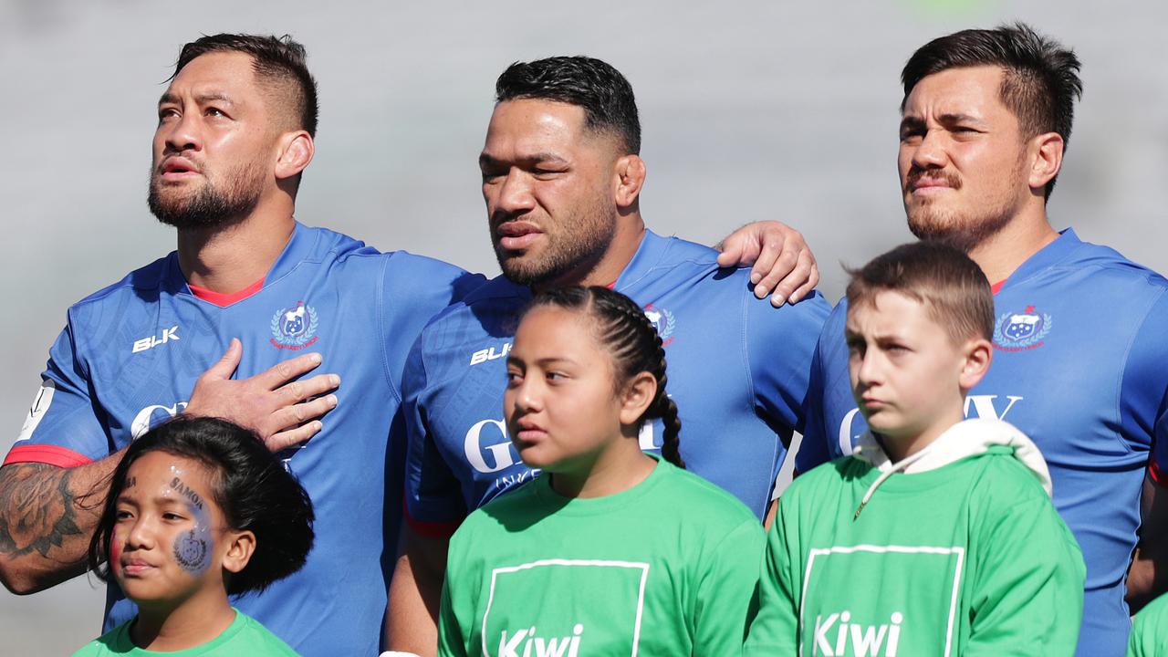 Manu Samoa stand for the national anthem at Eden Park.