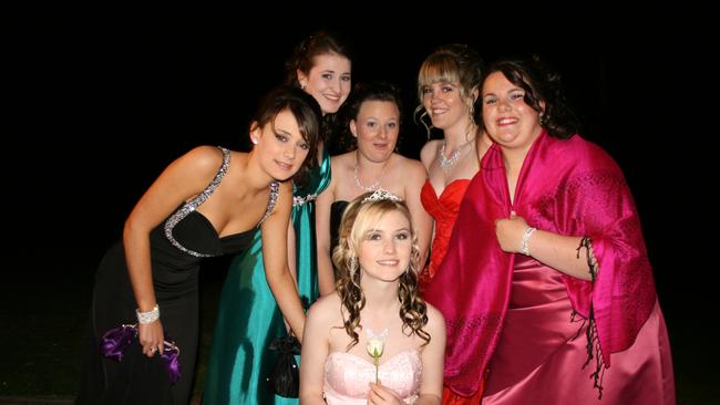Alice Hodgkinson, Madeline Lawson, Jade Steet, Bethany Dawson, Christine Rhodes and front Kelly-Lee Kerr