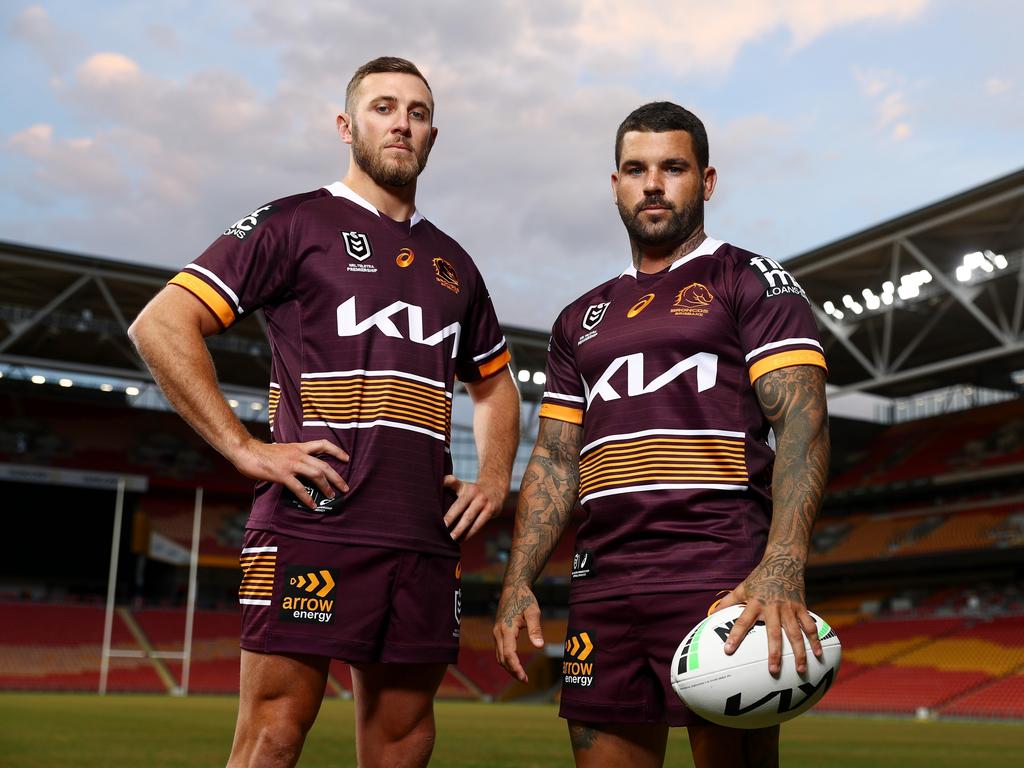 Brisbane, Australia. 22nd Apr, 2022. Adam Reynolds of the Brisbane Broncos  is seen with the ball in Brisbane, Australia on 4/22/2022. (Photo by  Patrick Hoelscher/News Images/Sipa USA) Credit: Sipa USA/Alamy Live News