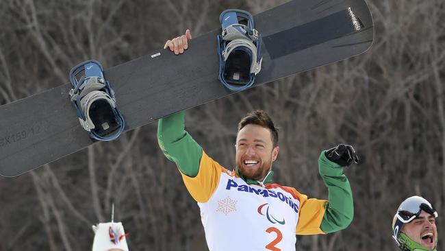 Simon Patmore celebrates winning gold.