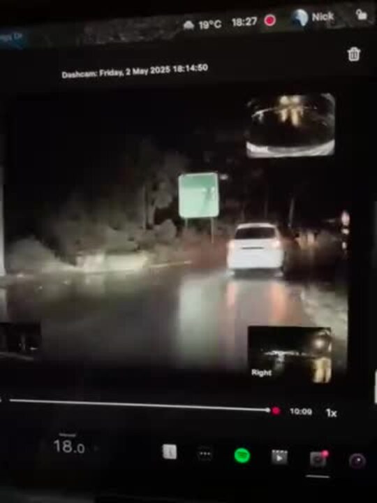 Rocks thrown at cars in Noosa
