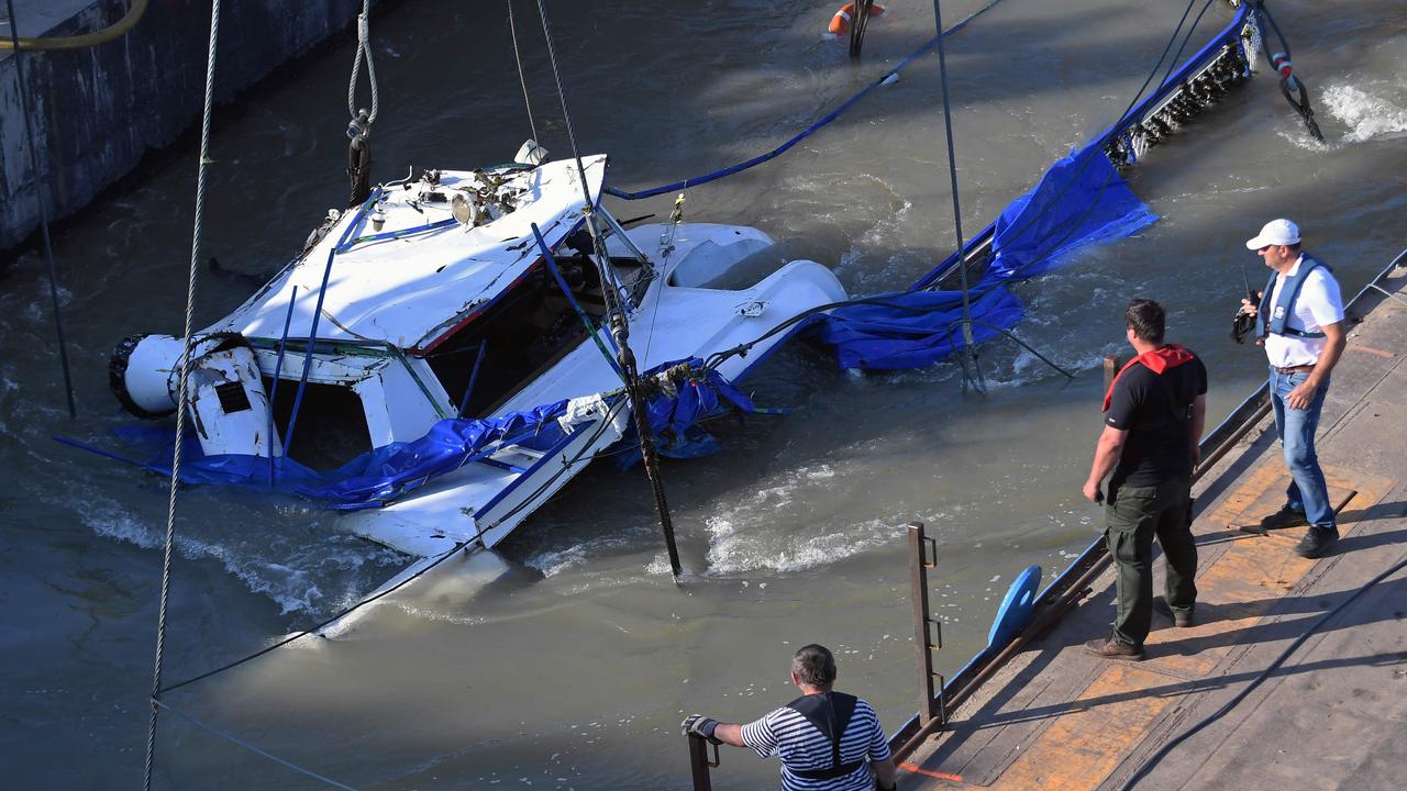 Danube River boat tour crash: 4 more dead passengers found in Budapest ...