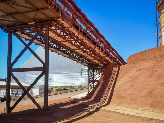 Stock photo of Queensland Alumina Limited (QAL), Gladstone.