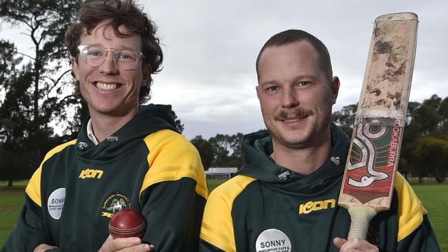 Henry and Will Collins have signed as coaches of Inverleigh Cricket Club. Picture: Alan Barber