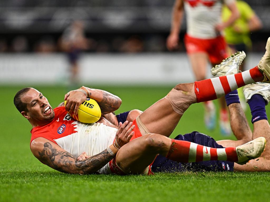 A juggling mark in the third quarter was one of a number of highlights for Lance Franklin. Picture: Daniel Carson/AFL Photos via Getty Images