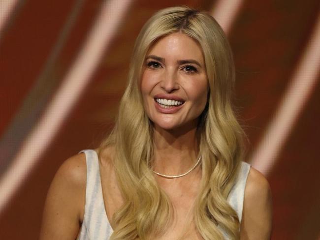 ‘Hollywood face is out’: Plastic surgeon reveals Americans now want the ‘Mar-a-Lago face’