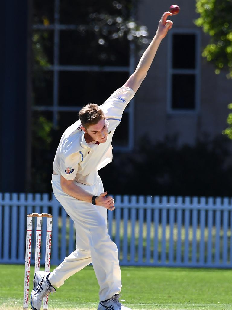 University bowler Matthew Willans. Picture John Gass