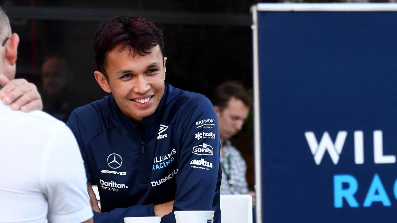 F1 2022: Clueless fans invade pit lane during Alex Albon’s pit stop at ...