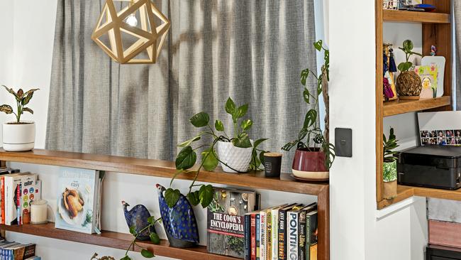 A book case was built into the balustrade. Picture: Master Builders