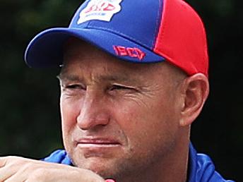 Coach Nathan Brown during Newcastle Knights training in Mayfield. Picture. Phil Hillyard