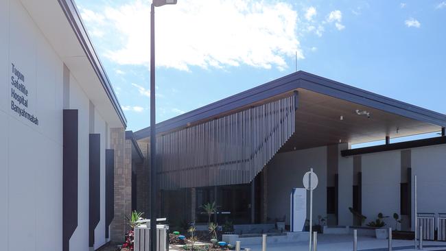 The front entrance of the Tugun Satellite Hospital located on Boyd Street. Picture: Glenn Campbell