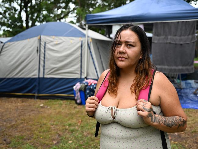 BRISBANE, AUSTRALIA - NewsWire Photos - MARCH 5, 2024.Jovel Bennett, who is homeless, is photographed outside her tent at a park in Rothwell in BrisbaneÃs north where she lives with her five children. The suburb is in Premier Steven MilesÃ electorate of Murrumba.Picture: Dan Peled / NCA NewsWire
