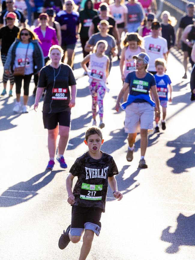 Run the Bridge Fun Run 2020 across Tasman Bridge. Picture: RICHARD JUPE