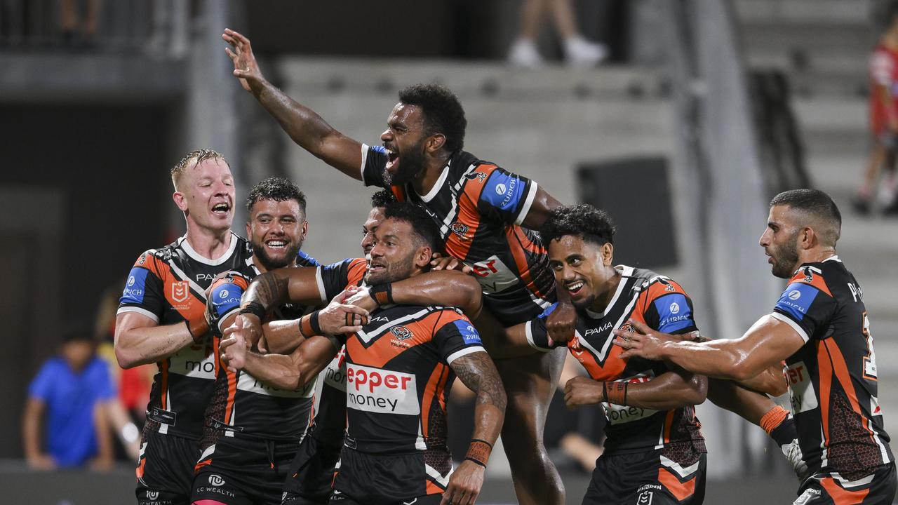 Tigers complete epic comeback as Bennett curse haunts Dolphins