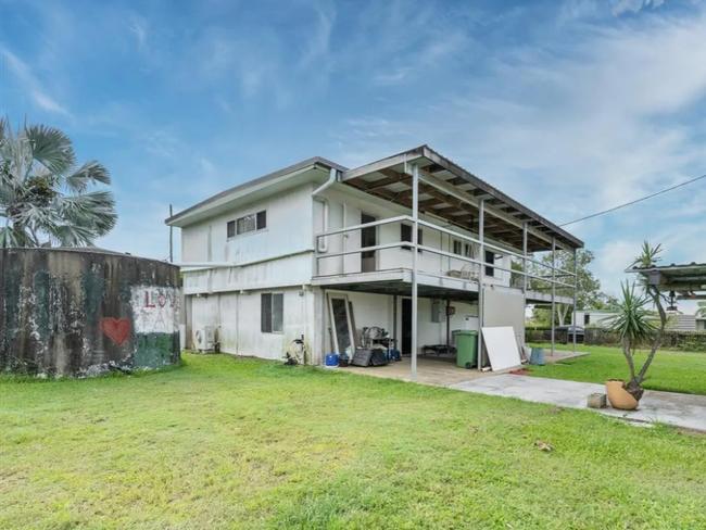 Macs Speedway has his the market located at 13 Grants Road, Palmyra – Mackay, Queensland. Photo: Knight Frank Mackay