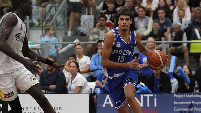 Nevarda Higgins (right) of Gold Coast Rollers and Deng Deng of Ipswich Force in action during Game 3 decider of the NBL1 North Grand Final Series played at the Carrara Indoor stadium, Gold Coast, Sunday, August 6, 2023. Photo: Regi Varghese