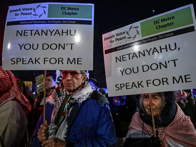 People protest the visit of Israeli Prime Minister Benjamin Netanyahu in front of the White House in Washington DC. Picture: Fatih Aktas/Anadolu via Getty Images