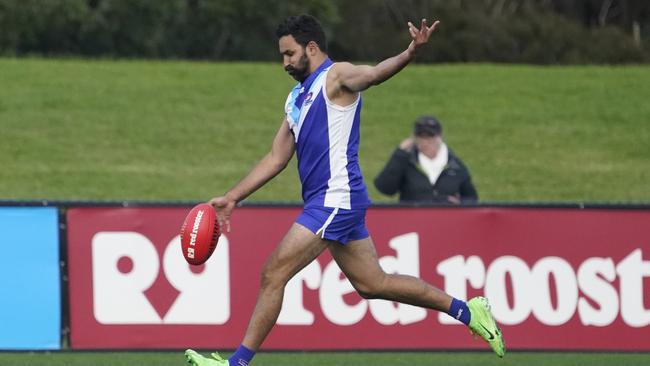 Trent Dennis-Lane fires at goal. Picture: Valeriu Campan