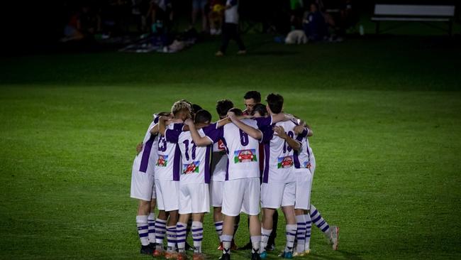 Southside Comets talk tactics before facing Brothers Townsville.