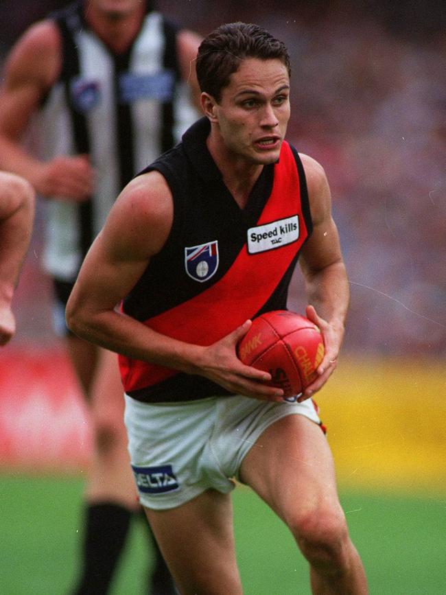 Gavin Wanganeen on the burst for the Bombers in 1995.