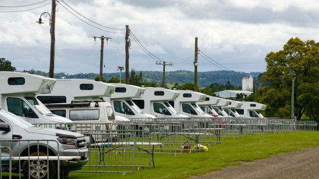 17 motorhomes with their own power, water, and waste disposal services. Occupants must follow the current Public Health Orders at all times.