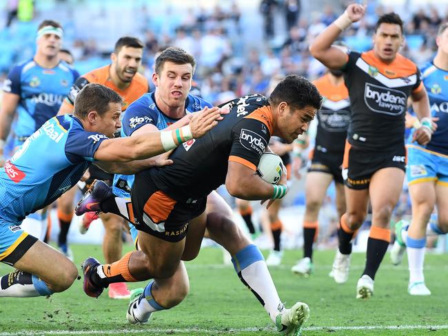 Esan Marsters crosses for a try against the Gold Coast Titans in round 21. Picture: AAP