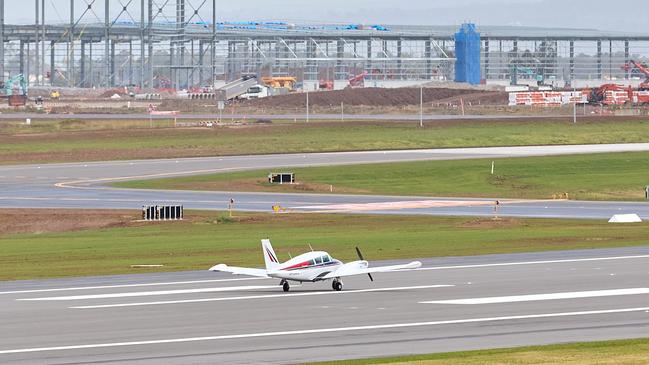 A Piper Comanche has become the first aircraft to touch down on Western Sydney Airport’s runway.