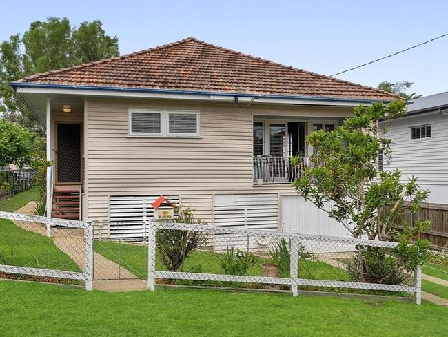 QLD REAL ESTATE: 37 Zeehan St, Wavell Heights