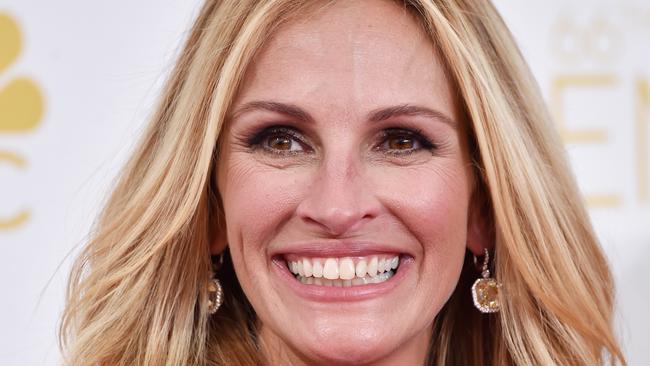 LOS ANGELES, CA - AUGUST 25: Actress Julia Roberts attends the 66th Annual Primetime Emmy Awards held at Nokia Theatre L.A. Live on August 25, 2014 in Los Angeles, California. (Photo by Frazer Harrison/Getty Images) annettepix