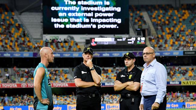 The Heat-Thunder match was abandoned after a power outage.