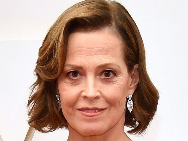 HOLLYWOOD, CALIFORNIA - FEBRUARY 09: Sigourney Weaver attends the 92nd Annual Academy Awards at Hollywood and Highland on February 09, 2020 in Hollywood, California.   Amy Sussman/Getty Images/AFP == FOR NEWSPAPERS, INTERNET, TELCOS & TELEVISION USE ONLY ==