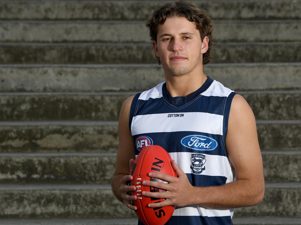 Geelong AFL: Cats rebuild midfield, Andrew Mackie | Geelong Advertiser