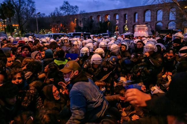 As night fell, Turkish riot police clashed with students marching to City Hall to protest the arrest of Istanbul Mayor Ekrem Imamoglu