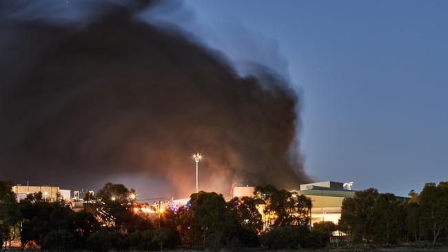 Fire at Thomas Foods International in Murray Bridge. Picture: AAP / Matt Loxton