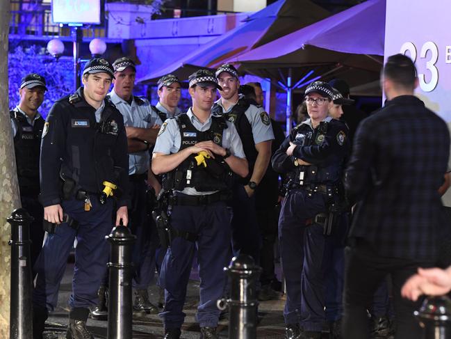 NSW Police want the power to move on troublemakers from the Kings Cross and the CBD. Picture: Gordon McComiskie