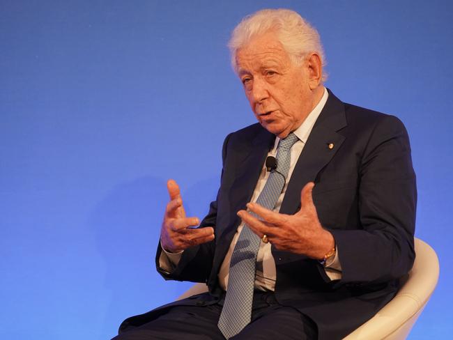 Westfield Corporation Chairman Frank Lowy speaks during the Wharton Global Forum at the Westin Hotel in Sydney, Thursday, March 8, 2018. (AAP Image/Ben Rushton) NO ARCHIVING