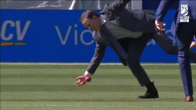 Suited up Junior goes all out in slips masterclass