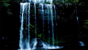 6 aussie waterfalls worth chasing 