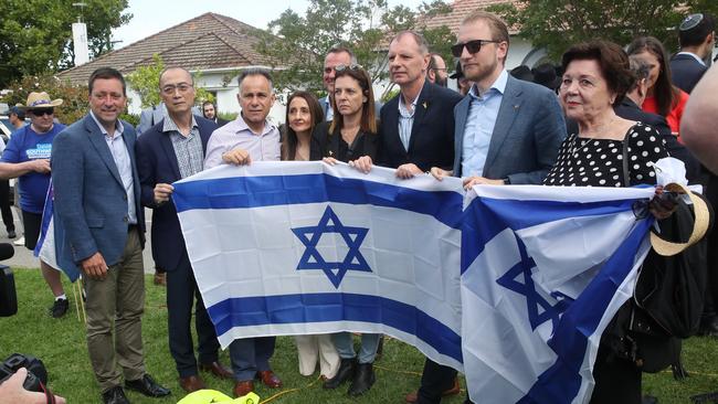 The Jewish Community and supporters hols a vigil in a park near the Adass Israel Synagogue in Ripponlea that was fire bombed. Sunday, December 8. 2024. Picture: David Crosling