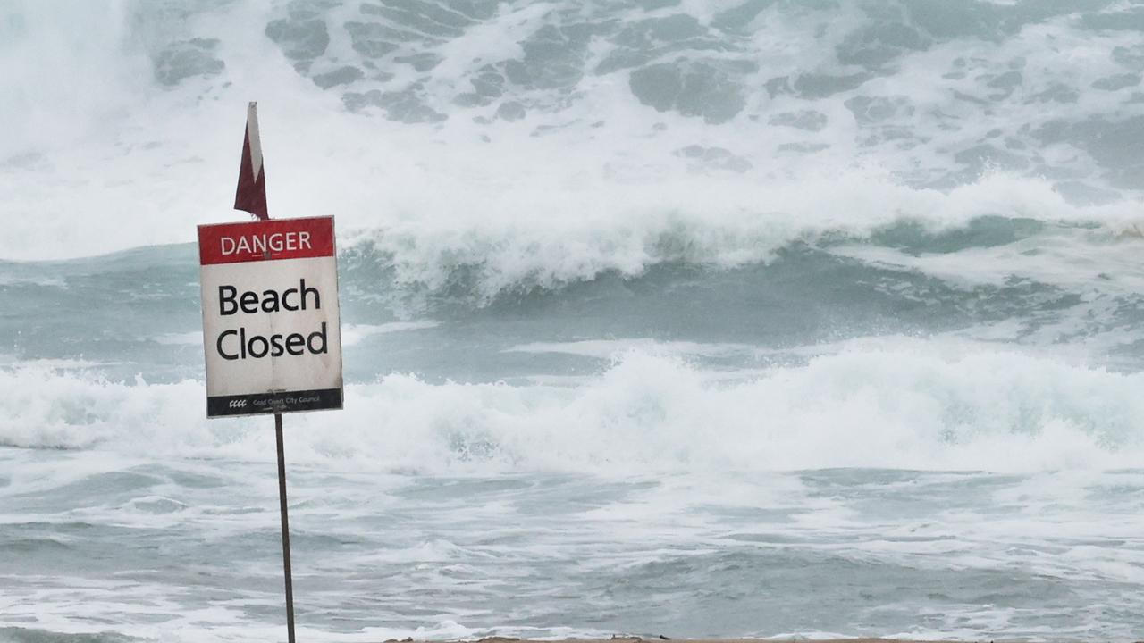 Geelong coach Chris Scott wants an early call on Brisbane game as cyclone approaches