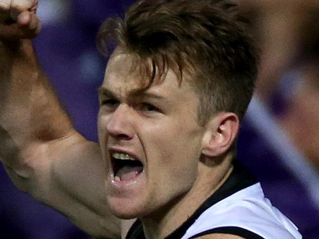 13/9/14 - AFL First Semi Final - Fremantle v Port Adelaide at Patersons Stadium - Robbie Gray celebrates a goal Picture Simon Cross