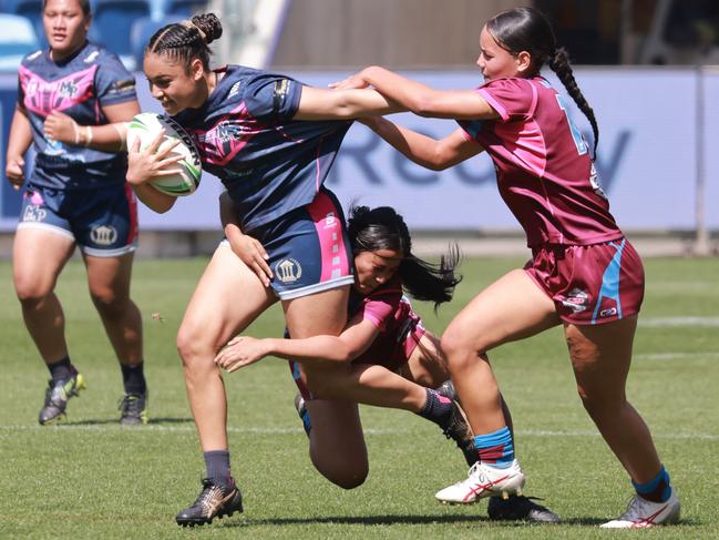 Souths Magpies’ Kiarah Siauane playing for her school, Mabel Park SHS, last year. Photo: Tim Pascoe